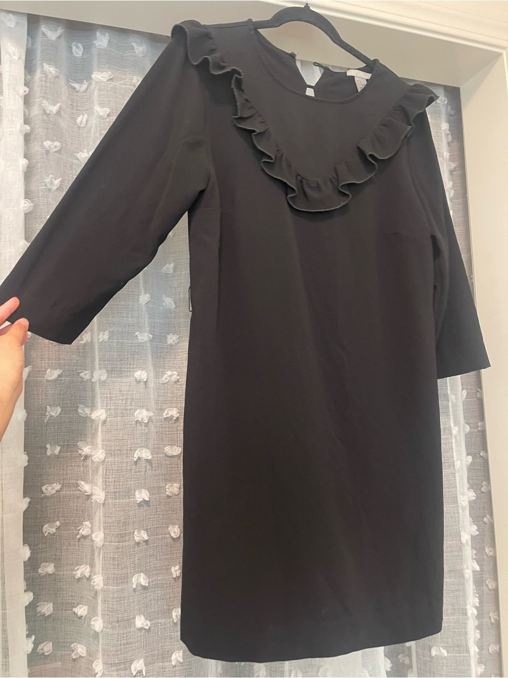 H&M Black Textured Shift Dress with Back Cutout - Picture 4 of 5